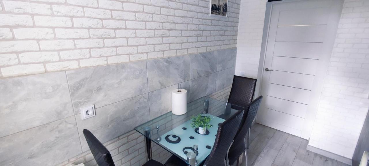 Large Apartment Near The Airport And City Center Kischinau Exterior foto