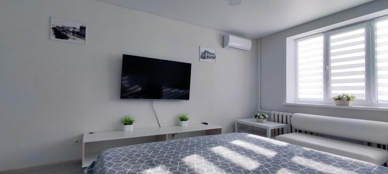 Large Apartment Near The Airport And City Center Kischinau Exterior foto